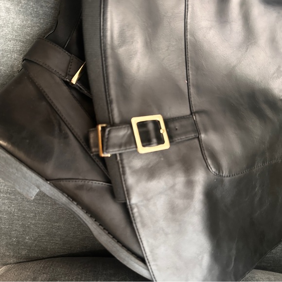 Bella Vita Black Knee High Boots size 11 with Buckles - Picture 10 of 16